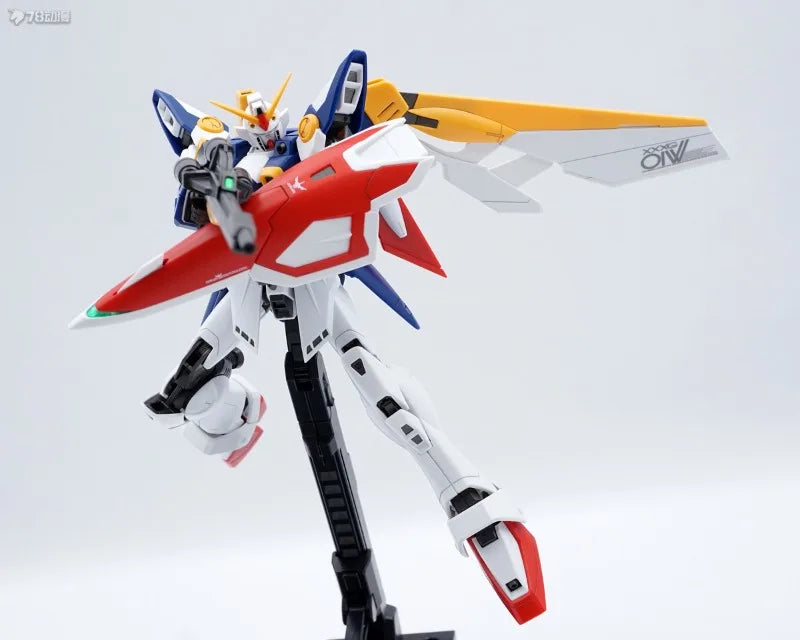 Bandai Model Kit 1/100 MG Wing XXXG-01W Gundam Wing